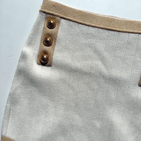 Authentic Balmain Off White Gold Ribbed Knit Mini Skirt  40 8 - Picture 2 of 7